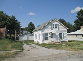 629 Armory Ave, Chariton, IA 50049