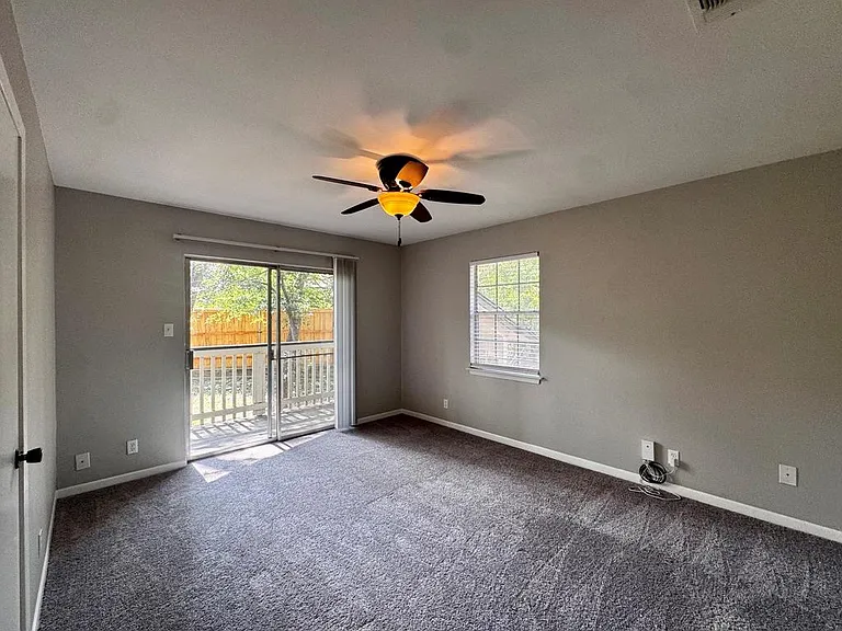 3306B Doolin Dr — Photo 12