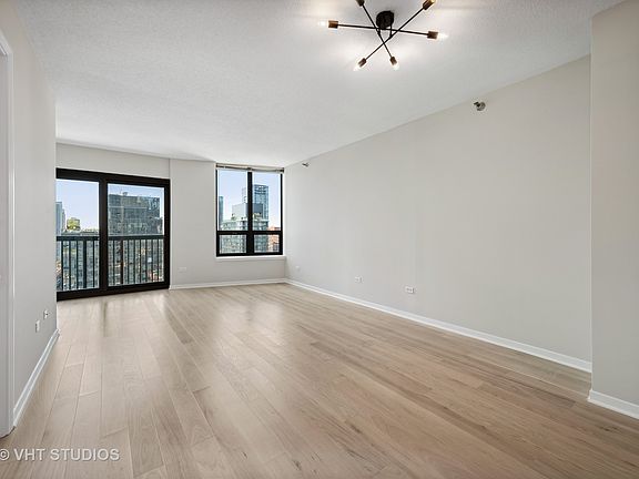 4th image of 400 N La Salle Dr APT 2209