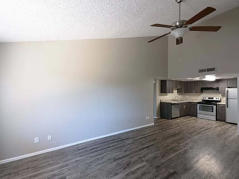 The Flats at Peoria — Photo 12