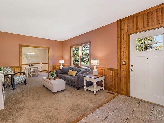 3rd image of 1218 Albert Cir