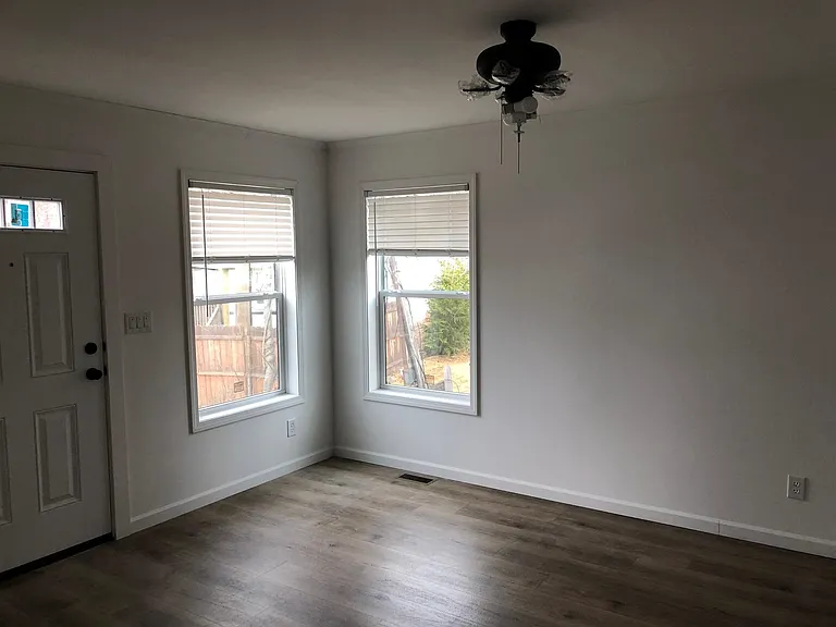 69 Manchester St #4 — Photo 3