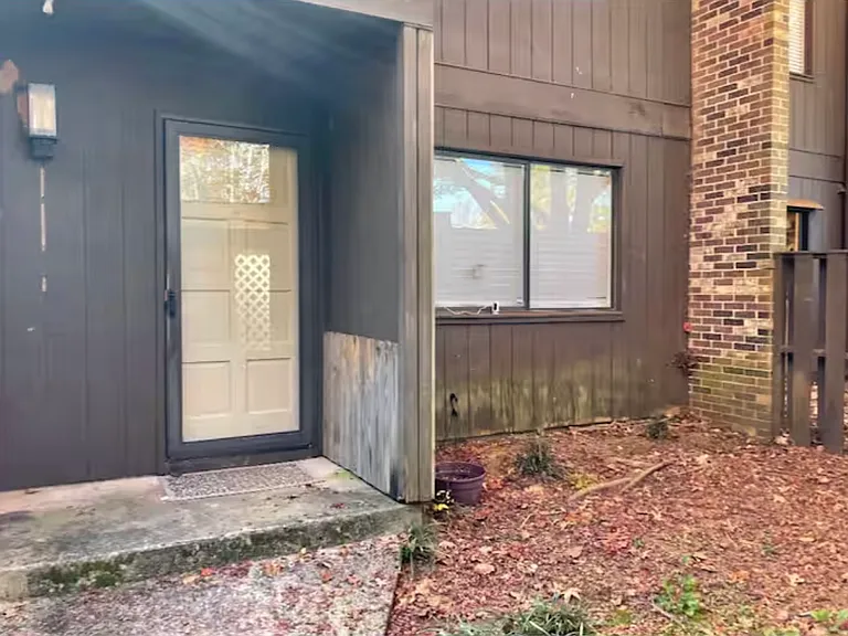 3509 Prestwick Dr — Photo 1