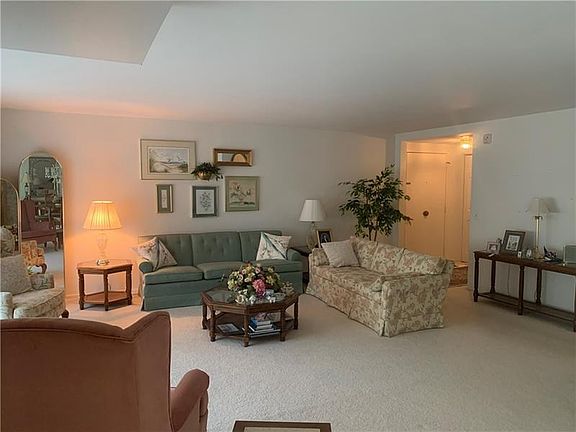 2nd image of 3 Alta Vita Dr
