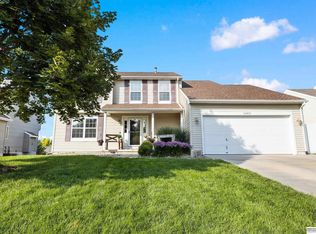 14822 Ruggles St, Omaha, NE 68116