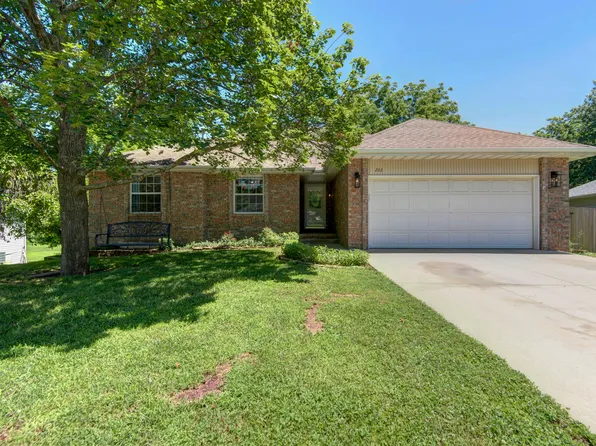 202 N Suburban Avenue, Springfield, MO 65802