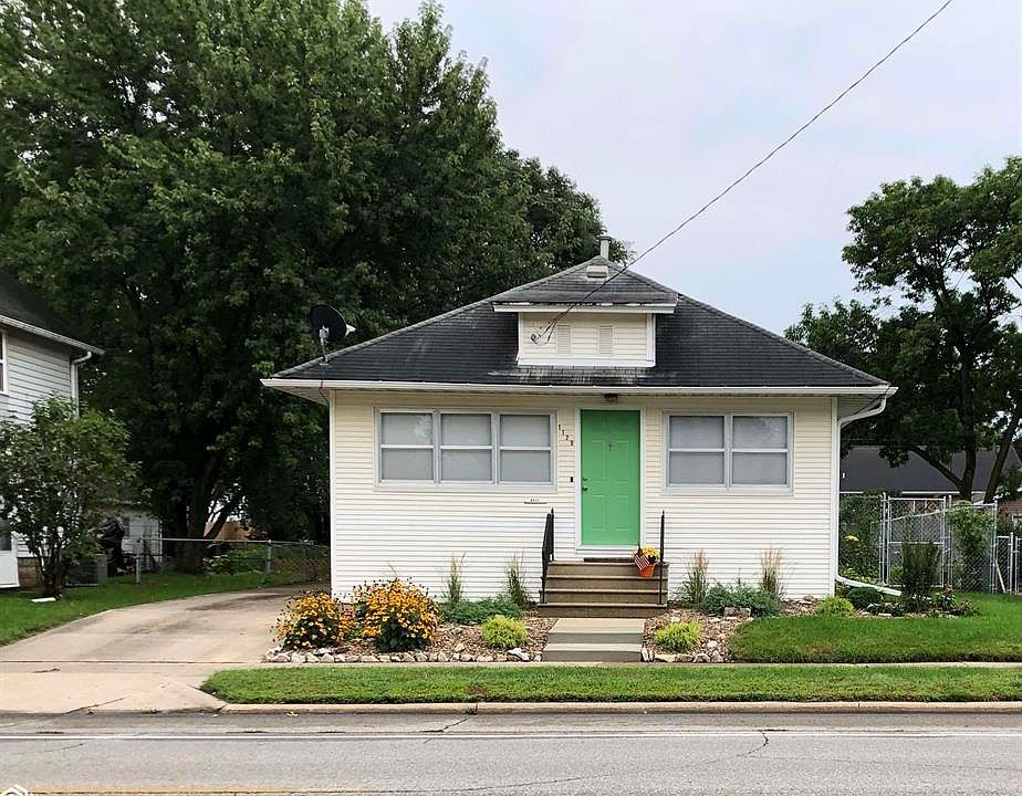 1129 E State St, Mason City, IA 50401 Zillow
