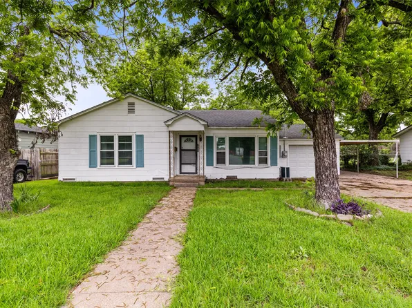 2700 Briarwood Ln, Waco, TX 76705