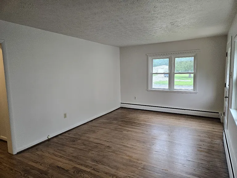 12022 Mapleville Rd — Photo 6