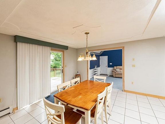 5th image of 5 Tower Hill Dr