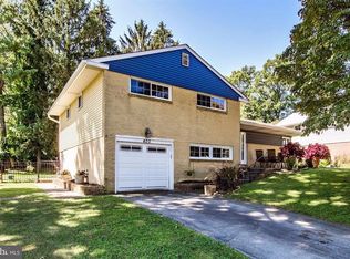 420 Foster Dr, Springfield, PA 19064