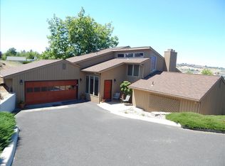 3880 Country Club Dr, Lewiston, ID 83501
