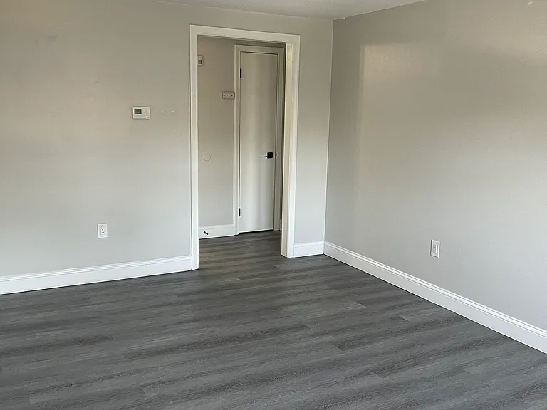 338 Park Ave #C — Photo 10
