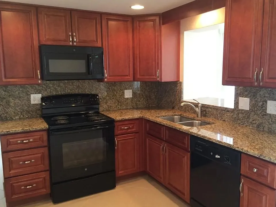 3312 Clydesdale Dr