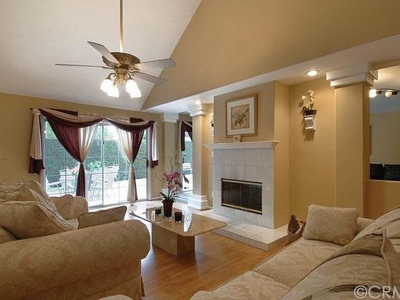 3rd image of 925 Portola Dr