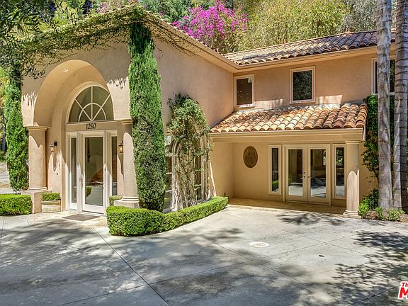 3rd image of 1250 La Collina Dr