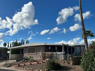 32 W Pinon Dr, Green Valley, AZ 85614