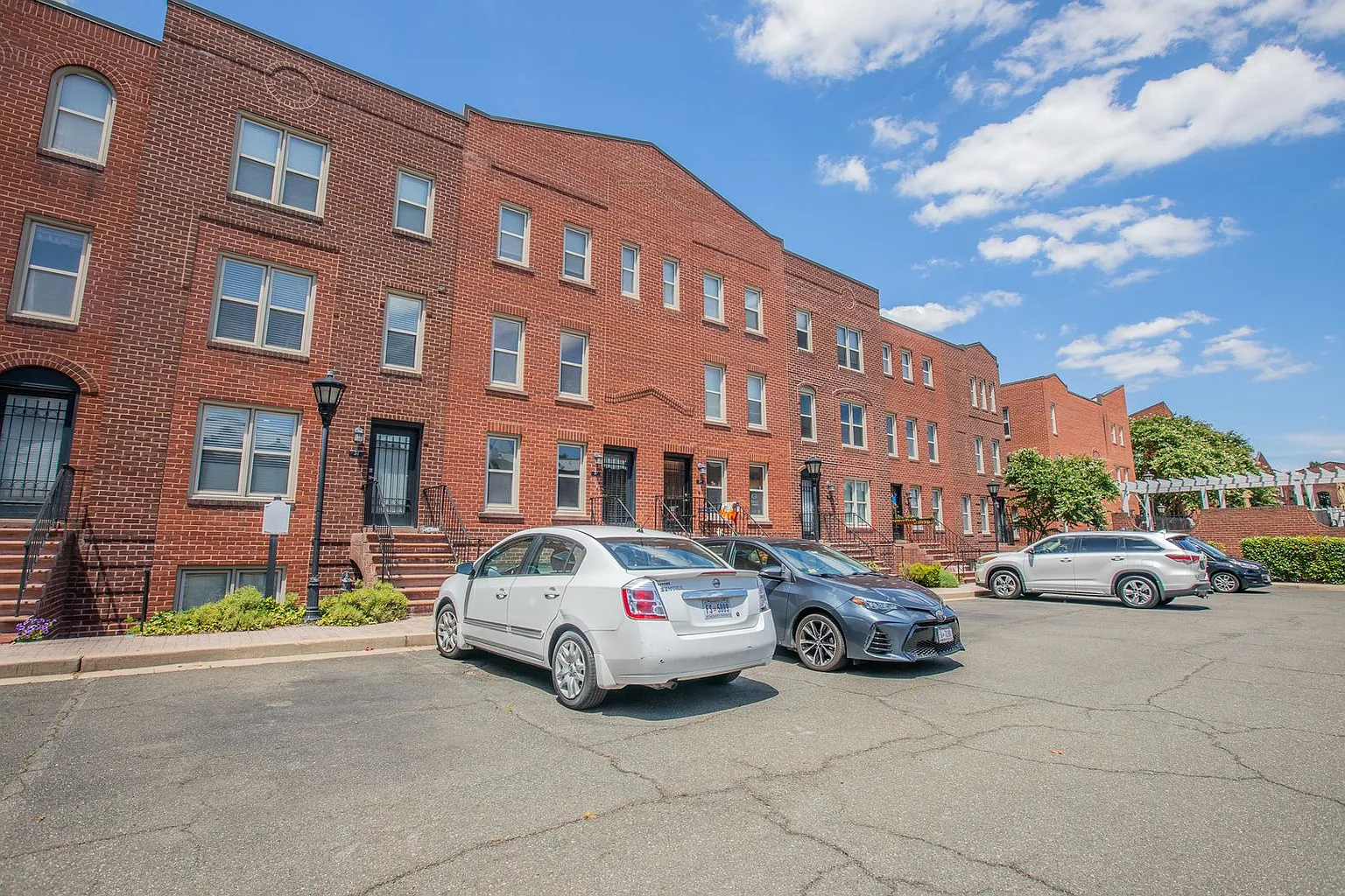 31 14th St NE #31 photo 1