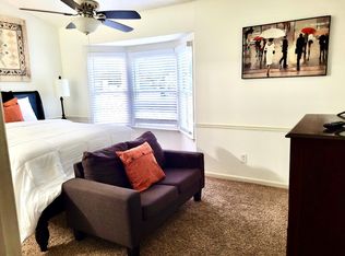 8096 Woodlake Dr, Riverdale, GA 30274