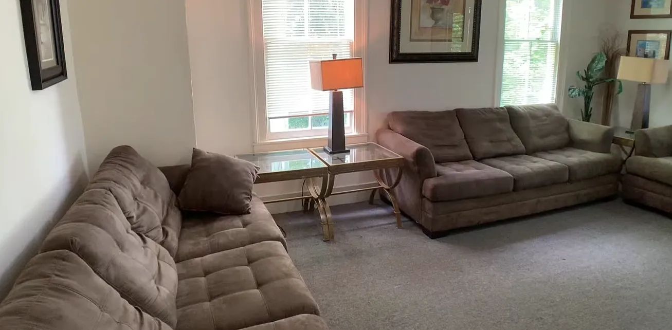 110 Highland Place - 2 — Photo 2