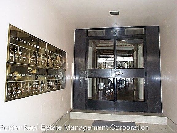 2nd image of 825 Bush St APT 502