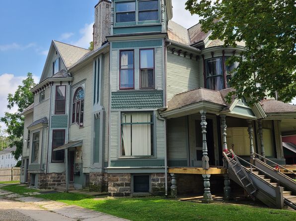316 Stuart Ave APT 4