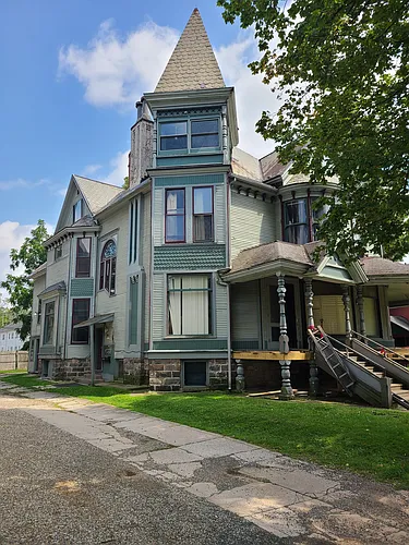 316 Stuart Ave Photo 1