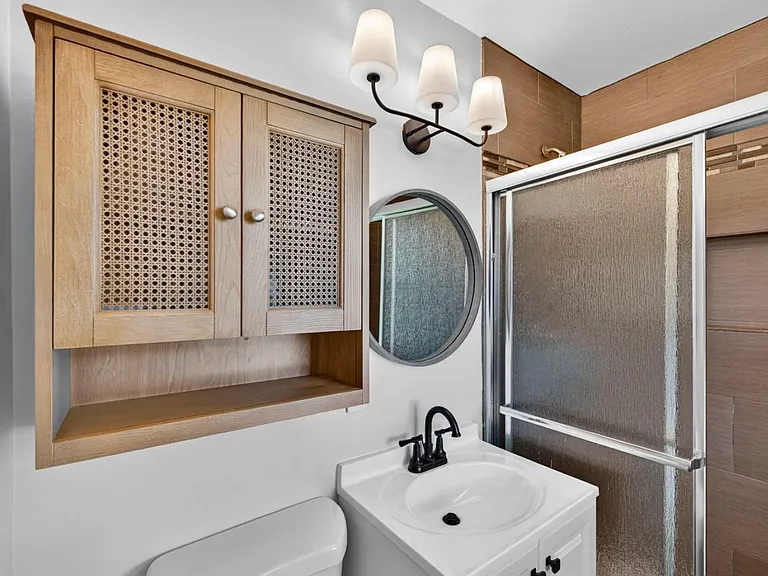 1109 Hillcrest Dr SW — Photo 21
