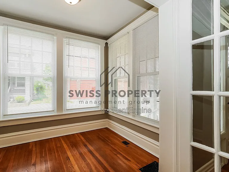 338 Taylor Ave — Photo 2
