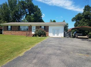 3015 W Shawtown Rd, Troy, TN 38260