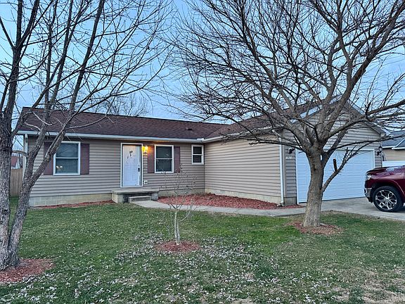 2nd image of 163 Creek View Dr