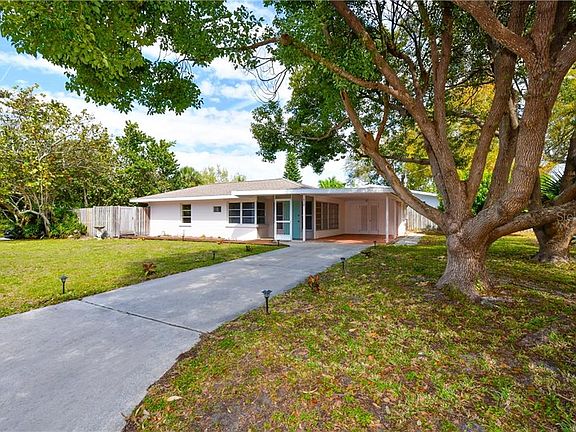 2nd image of 618 Marlin Dr