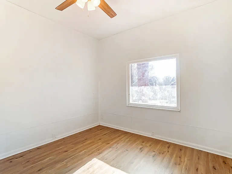2854 Shaffer Ave — Photo 16
