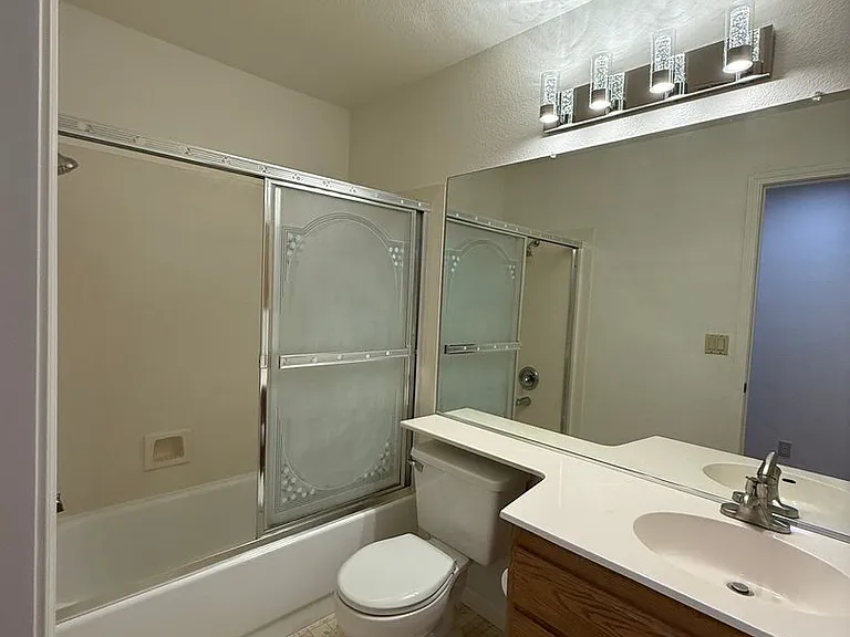 749 Oak Brook Dr — Photo 8