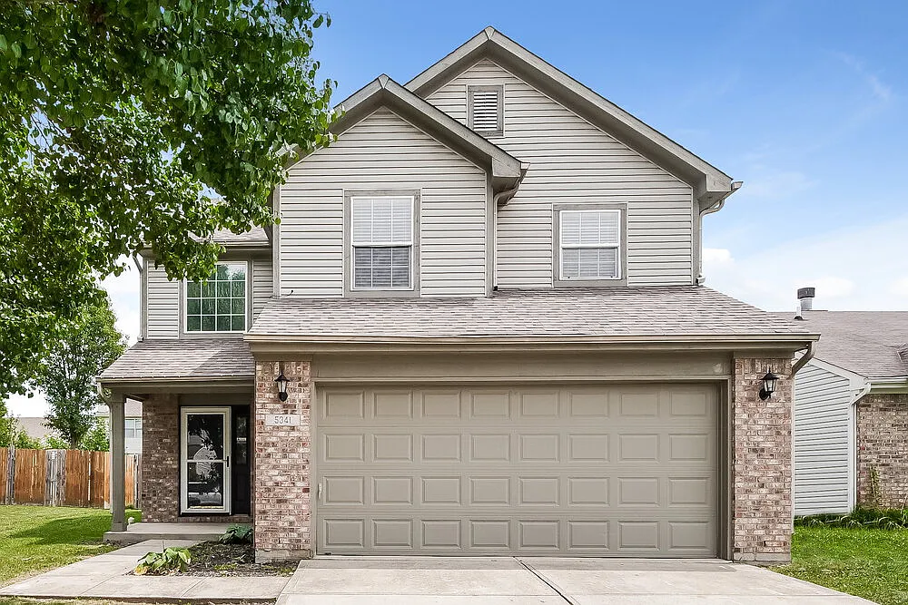3 bed, 2.5 bath, 1690 sqft, $2,065 — Photo 1