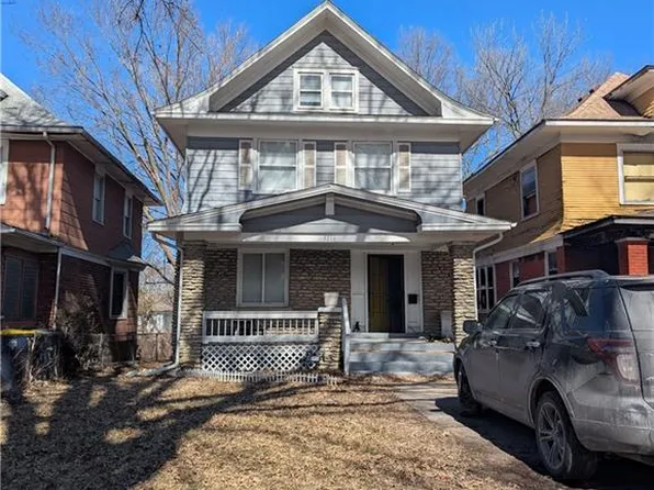 3216 Lockridge Ave, Kansas City, MO 64128