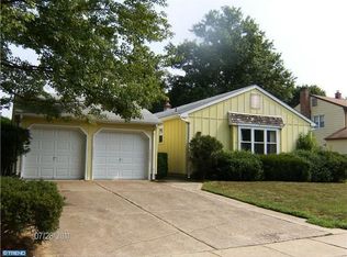 116 Cobblestone Dr, Mount Laurel, NJ 08054