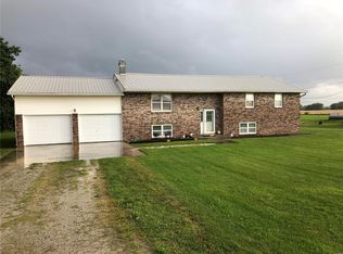 42783 Delaware Ln, Perry, MO 63462