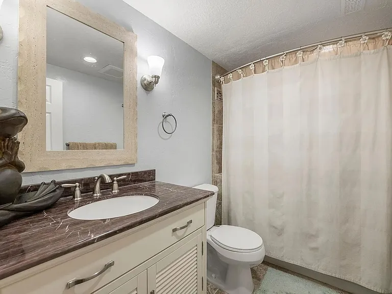 1553 E Huckleberry Cir — Photo 18