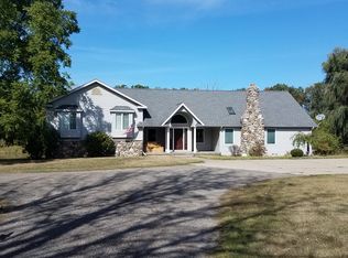 1309 E Henderson Rd, Owosso, MI 48867