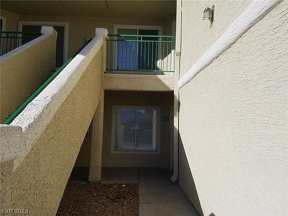 3rd image of 1401 Linnbaker Ln Unit 103