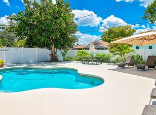 760 100th Ave N, Naples, FL 34108