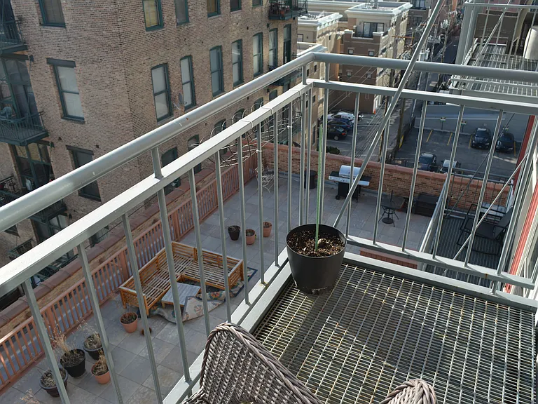 4' x 11' balcony gives you plenty of room to enjoy the incredible views. Gas grills allowed! Grill and chill on your private balcony