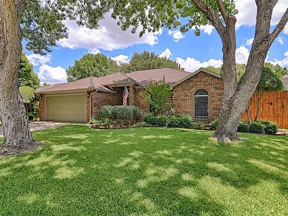 2nd image of 2041 Willowood Dr