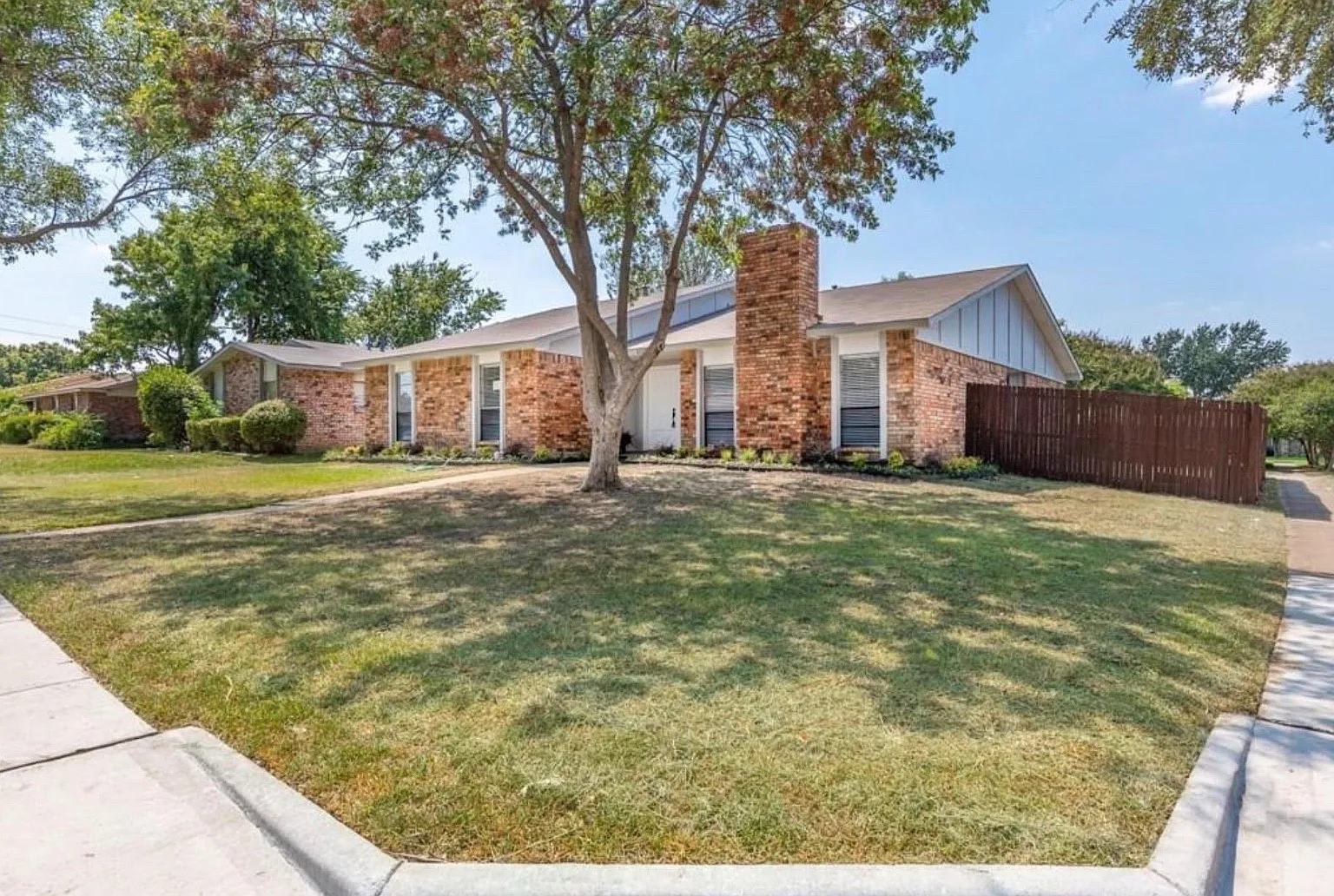 3 bed, 1910 sqft, $2,500 — Photo 4
