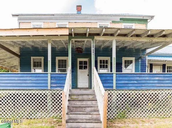 1404 GARNETT LAKE Road, Johnsburg, NY 12843