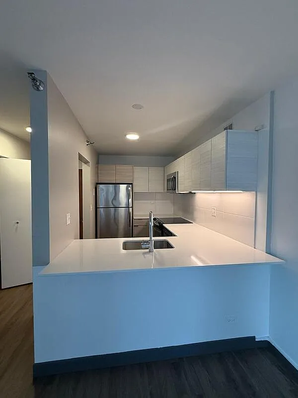 1 bed, 1.0 bath, 656 sqft, $2,599 — Photo 1