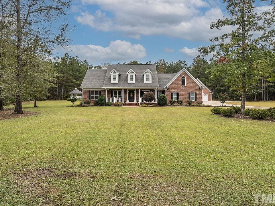 2136 McFayden Rd, Fayetteville, NC 28306 Zillow
