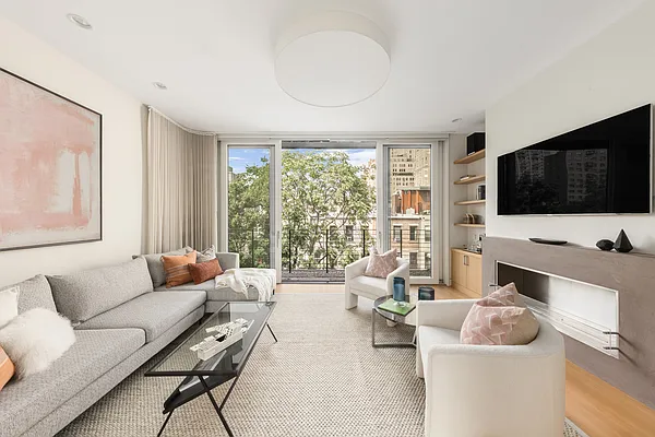 Sold by Leslie J. Garfield | media 24