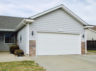 1213 Sierra Dr, Salina, KS 67401